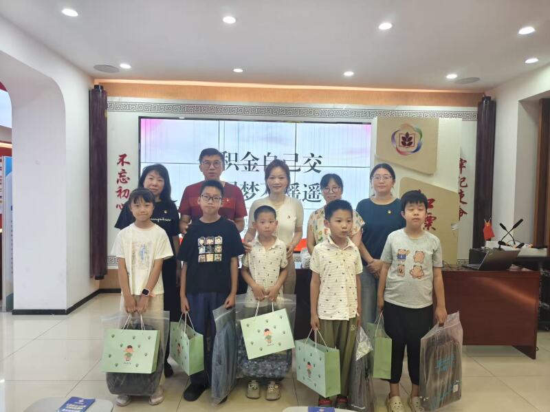 0905社区慰问1.jpg